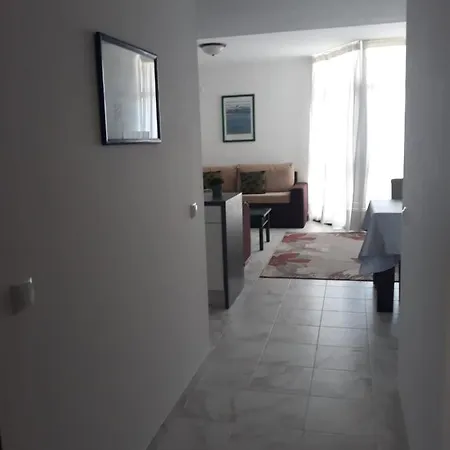 Διαμέρισμα Rosa 4b *